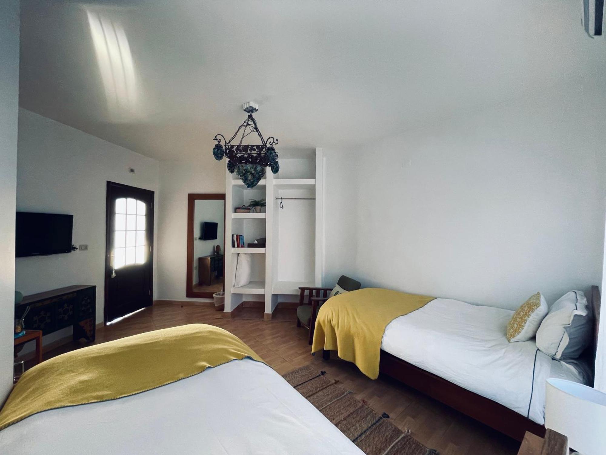 The Precious Guesthouse Sweimeh Exterior foto