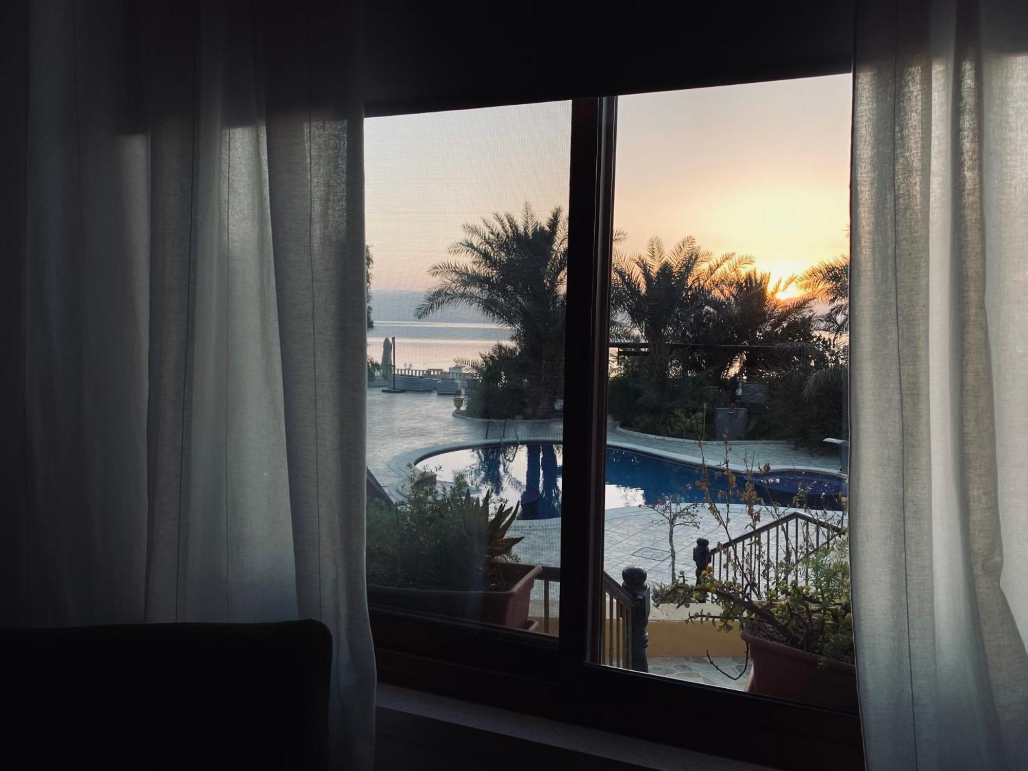 The Precious Guesthouse Sweimeh Exterior foto